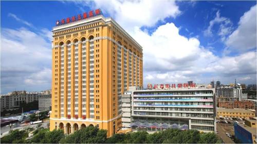 蜜桃视频
院长姜洪波：我们的使命就是为了每一个孩子健康成长