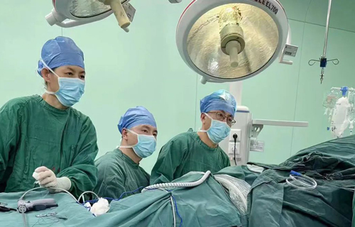 专家提醒：小切口微创治疗小儿隐睾，最佳年龄是……