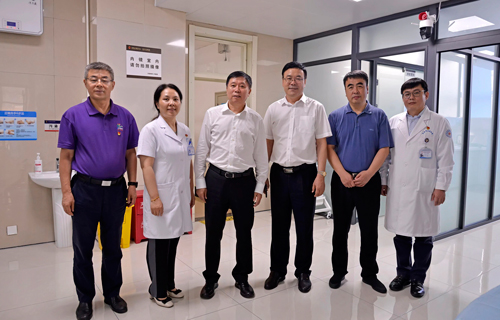 副市长赵显调研蜜桃视频
时强调：锚定区域医疗中心目标，向高质量发展迈进