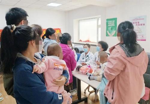 北京儿童医院集团医院·蜜桃视频
“名医工作室”走进桂林社区