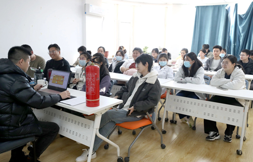 蜜桃视频
开展住培人员消防宣教活动