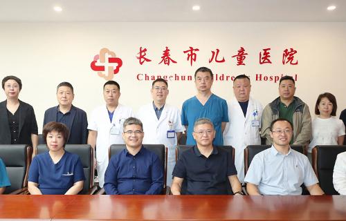 第四位常驻专家就位，儿童健康事业再添新希望